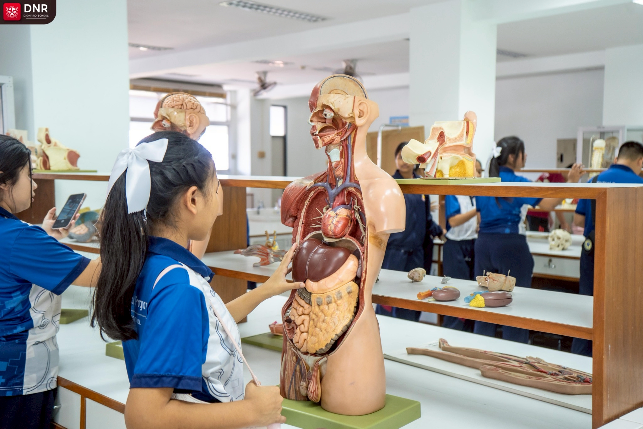 หลักสูตรห้องเตรียมแพทย์และสายวิทย์สุขภาพ โรงเรียนดาวนายร้อย